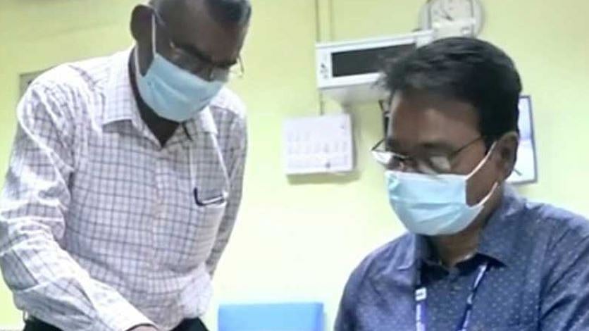 “வயசுதானே ஆச்சு.. படிக்கிற ஆர்வம் போகல” : 63 வயதில் டிப்ளமோ படிக்கும் முன்னாள் ராணுவ வீரர்!