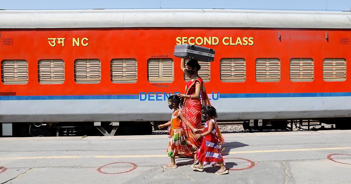 பயணிகள் ரயிலை இயக்காமல் கிராமப்புற மக்கள் மீது பாரபட்சம் காட்டுவதா? - ஒன்றிய ரயில்வே அமைச்சரிடம் முறையீடு
