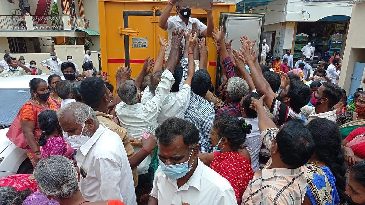 10 ஆண்டுகால அ.தி.மு.க அரசின் ‘அசுர சுருட்டல்’ : SP.வேலுமணி வீட்டில் நடந்த விருந்து - ‘தினகரன்’ தலையங்கம்!