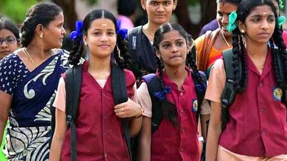 “மாற்றுச் சான்றிதழ் வழங்க மறுக்கும் பள்ளிகள் மீது நடவடிக்கை” : சென்னை உயர் நீதிமன்றம் அதிரடி உத்தரவு !