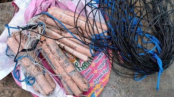 பெற்ற மகளின் குடும்பத்தையே வெடி வைத்து கொல்ல முயன்ற தந்தை.. சொத்து பிரச்சனையால் திருப்பத்தூரில் பயங்கரம்!