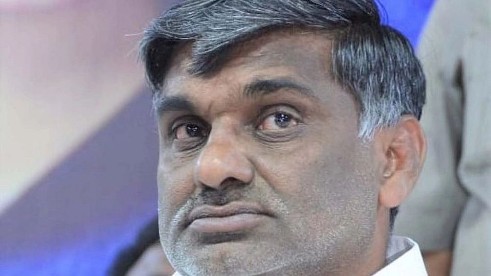 அடுத்த ஆபரேஷன்.. 10 ஆண்டுகளில் ரூ.76.65 கோடிக்கு சொத்து : கே.சி.வீரமணி ஊழலை பட்டியலிட்ட அறப்போர் இயக்கம்!