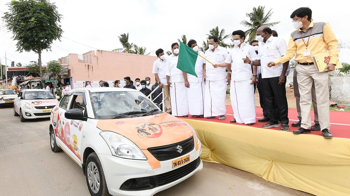 ’மக்களைத் தேடி மருத்துவம்’ : ‘மரத்தான்’ வேகத்தில் மக்கள் நல்வாழ்வுத் துறை.. ‘முரசொலி’ நாளேடு புகழாரம்!