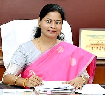 “இனி மாற்றுத்திறனாளிகள் எதற்கும் அலையவேண்டாம்..” :
தனி இணையதளம் உருவாக்கி அசத்திய சென்னை மாவட்ட ஆட்சியர்!