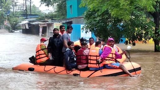 இனி இயல்பு வாழ்க்கை என்பதே கிடையாது; பேரிடர்களை சந்திக்க தயாராக வேண்டும்: எச்சரித்த IPCC - என்ன காரணம்?