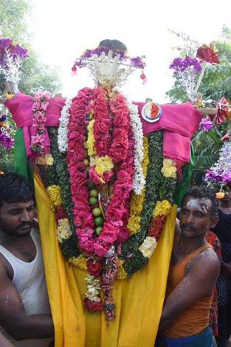 "இதுதான் தமிழ்நாடு” : 300 ஆண்டுகளாக மொகரம் கொண்டாடும் இந்துக்கள் - மத நல்லிணக்கத்திற்கு உதாரணமான கிராமம்!