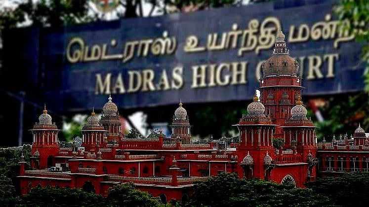  “மாற்றுச் சான்றிதழ் வழங்க மறுக்கும் பள்ளிகள் மீது நடவடிக்கை” : சென்னை உயர் நீதிமன்றம் அதிரடி உத்தரவு !