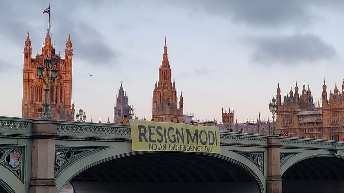 "மோடியே பதவி விலகு":  நாட்டின் 75வது சுதந்திர தினத்தில்  லண்டனில் எதிரொலித்த குரல்!