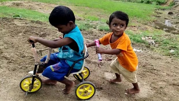 “குழந்தை நல்ல ஆரோக்கியத்துடன் பராமரிப்பில் இருக்கிறான்” : கொடூரமாக தாக்கப்பட்ட குழந்தையின் தந்தை பேட்டி!