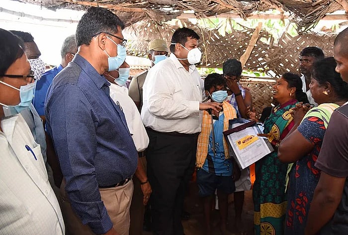 ஒரே நாளில் மயானப்பாதை ஆக்கிரமிப்புகள் அகற்றம்... போராடி உயிரிழந்தவருக்கு மாவட்ட ஆட்சியரால் கிடைத்த நீதி!