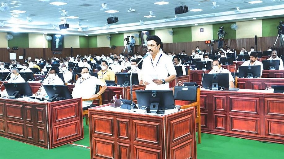 “முதலமைச்சர் மு.க.ஸ்டாலினின் 100 நாள் ஆட்சி நெருப்புக் கடலில் மூழ்கி முத்தெடுத்த பயணம்”: சிலந்தி கட்டுரை!