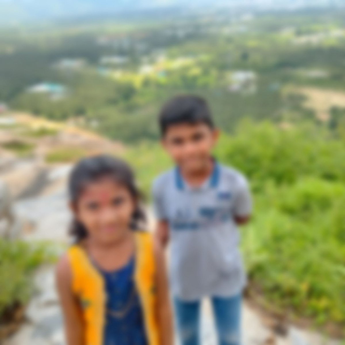 விடுமுறைக்கு சென்ற இடத்தில் விபரீதம்.. ஆனந்தமாய் விளையாடிய இரண்டு குழந்தைகள் பலி - இன்று தந்தை தற்கொலை!