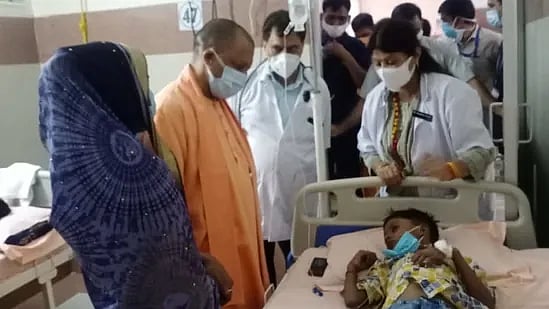 “யோகி ஆதித்யநாத் பொய் சொல்லுகிறார்” : 2 நாளில் 40 குழந்தைகள் பலி - உண்மையை போட்டுடைத்த பா.ஜ.க எம்.எல்.ஏ!