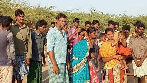 "அதிமுக அரசு கிடப்பில் போட்ட சமத்துவபுரம் மீண்டும் செயல்படும்” : முக்கிய அறிவிப்புகளை வெளியிட்ட அமைச்சர்!