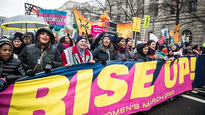 “இனி ஆண்களுடன் உடலுறவு கிடையாது” : அமெரிக்க பெண்களின் ‘Sex Strike’ - பின்னணி என்ன?