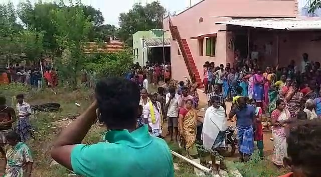 “அம்மா, மகள் மற்றும் மகன் உட்பட 3 பேர் தூக்கிட்டு தற்கொலை”: சோகத்தில் மூழ்கிய கிராம மக்கள் - என்ன காரணம்?