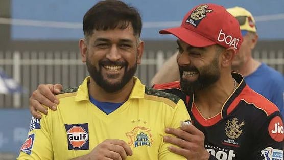 முன்னாள் கேப்டனோடு அளவளாவிய இந்நாள் கேப்டன்.. நேற்றைய IPL போட்டியின் கொண்டாட்ட தருணம் இதுதான்!