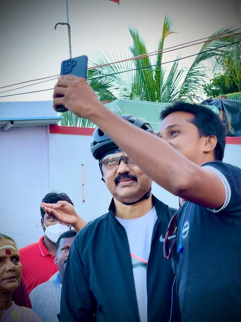 கிழக்கு கடற்கரை சாலையில் சைக்கிள் பயிற்சி மேற்கொண்ட முதலமைச்சர் மு.க.ஸ்டாலின்! (album)