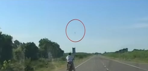 “கல்லெறியுறாங்க.. கொள்ளையடிக்குறாங்க” : பொய்யாக வீடியோ வெளியிட்டு போலிஸிடம் மன்னிப்பு கேட்ட நபர்!