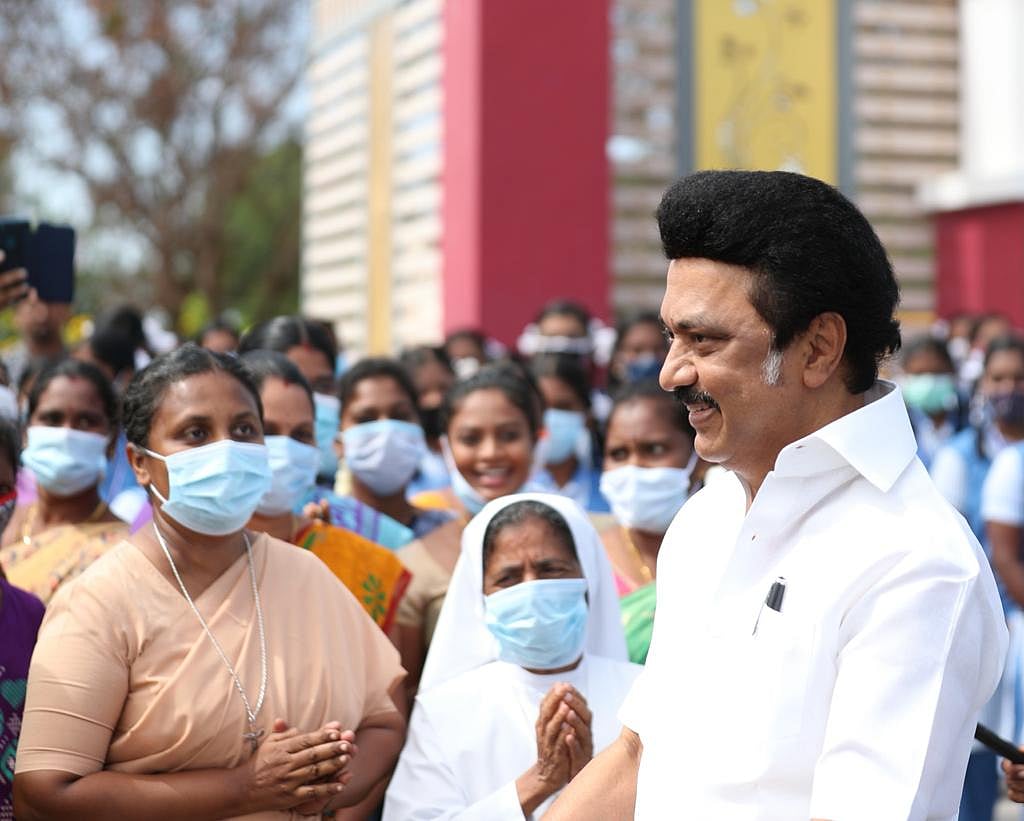 தாய்-சேய் மையம் திறப்பு; ஒகேனக்கலில் ஆய்வு : முதலமைச்சர் மு.க.ஸ்டாலினின் தருமபுரி சுற்றுப்பயண படங்கள்!