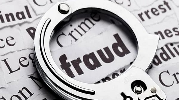 MBBS சீட்டு வாங்கித் தருவதாக கூறி முன்னாள் இராணுவ வீரர் மோசடி.. கணவரை இழந்த பெண் கண்ணீர் மல்க புகார்!