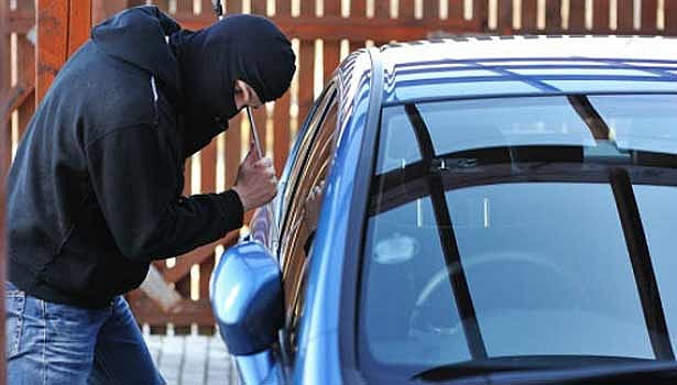 குண்டுகளை வீசி கார் கண்ணாடி உடைத்து திருட்டு;பெங்களூருவில் சென்னை போலிஸிடம் பலே கும்பல் சிக்கியது எப்படி?