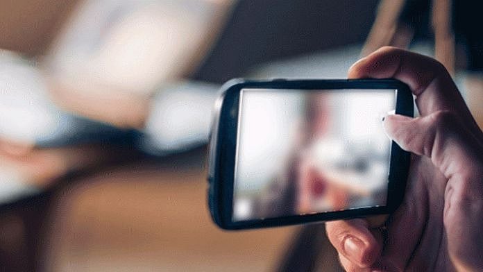 இளம்பெண் குளிப்பதை வீடியோ எடுத்த நபர்... விசாரணையில் வெளிவந்த அதிர்ச்சித் தகவல்!