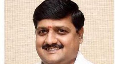 செல்போன் ஆப் மூலம் மக்களின் புகார் மனுக்களை பெற சிறப்பு ஏற்பாடு : தி.நகர் தி.மு.க எம்.எல்.ஏ அசத்தல்!