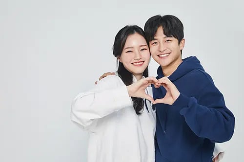 சிங்கிளாகவே வாழும் தென்கொரிய மக்கள்.. கல்லூரியில் டேட்டிங் பாடம்.. எச்சரிக்கை மணி அடிக்கும் ஆய்வு!