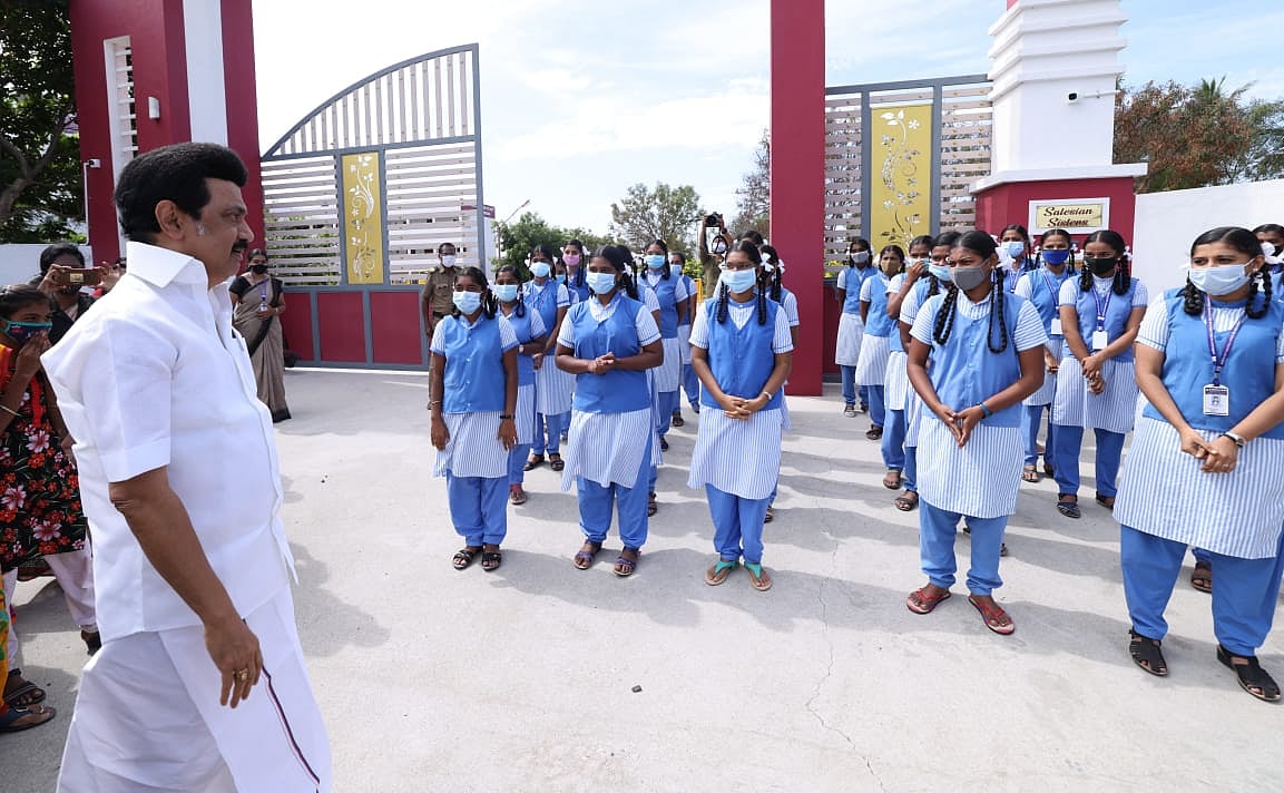 தாய்-சேய் மையம் திறப்பு; ஒகேனக்கலில் ஆய்வு : முதலமைச்சர் மு.க.ஸ்டாலினின் தருமபுரி சுற்றுப்பயண படங்கள்!