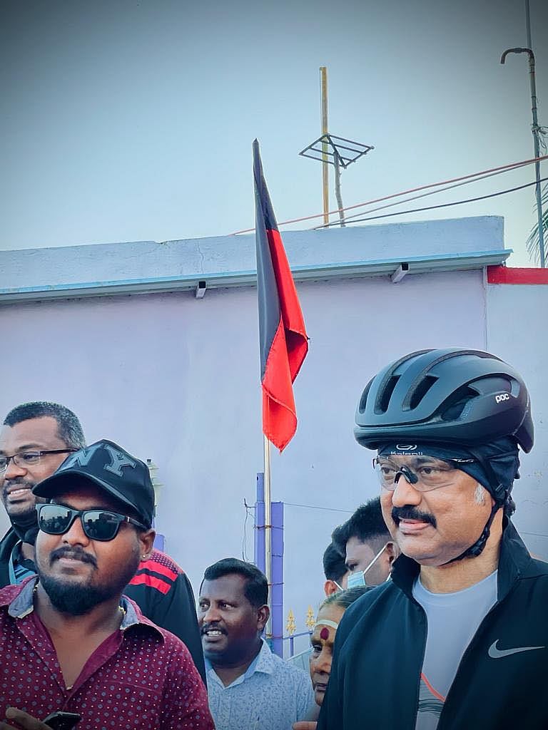 கிழக்கு கடற்கரை சாலையில் சைக்கிள் பயிற்சி மேற்கொண்ட முதலமைச்சர் மு.க.ஸ்டாலின்! (album)