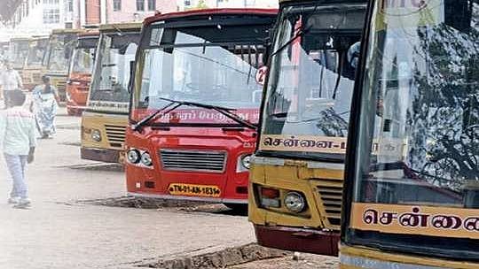 இப்போதுதான் கொரோனா குறைந்து வருகிறது; இந்த நேரத்தில்.. மாணவர்களுக்கு போலிஸ் கமிஷ்னர் முக்கிய அறிவுரை!