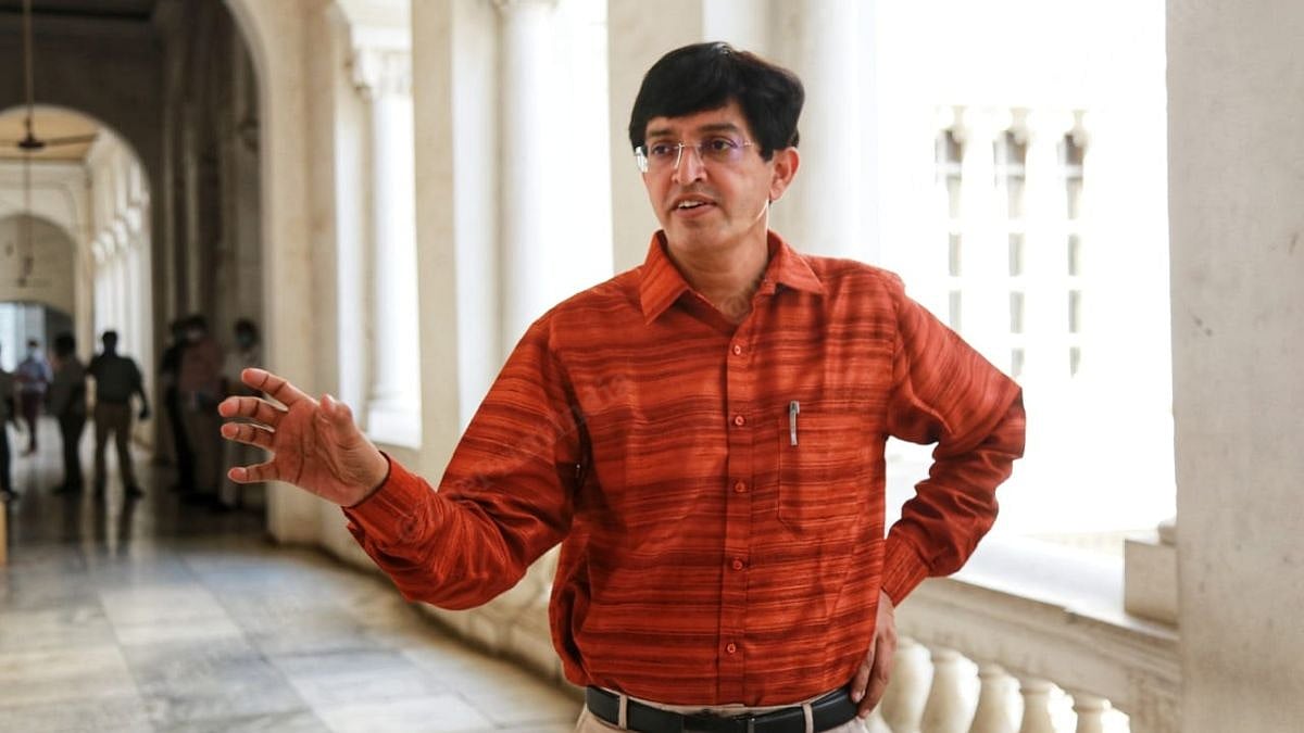 நைஜீரியாவிலிருந்து வந்தவருக்கு மரபணு மாற்றம் கண்டுபிடிப்பு - ஆட்சியர்களை உஷார்படுத்திய சுகாதாரத்துறை!