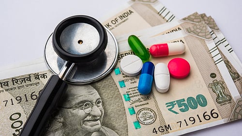 தேர்வு எழுதவைத்து.. சீட்டை புக் செய்து.. மீண்டும் காலியாக்கி.. மருத்துவக் கல்லூரிகளின் மாபெரும் முறைகேடு!