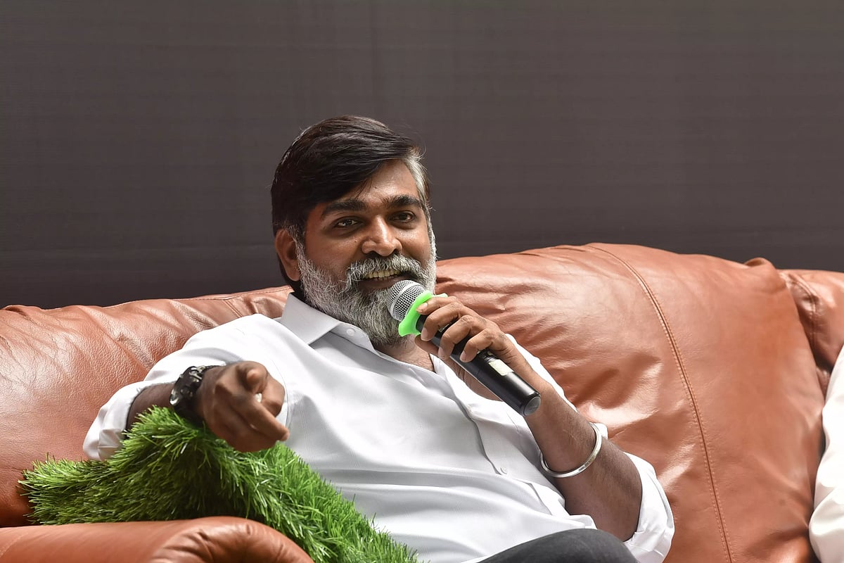 “இதுபோன்ற அரசியலை நான் பார்த்ததில்லை; முதலமைச்சர்  மு.க.ஸ்டாலின் அசத்துறாரு” : விஜய் சேதுபதி பாராட்டு!