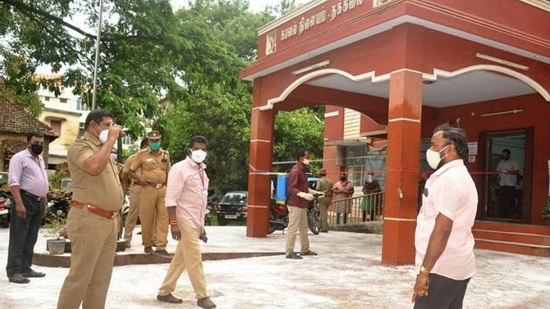 குழந்தையைக் கிணற்றில் வீசிவிட்டு தாயும் தற்கொலை... விசாரணையில் வெளிவந்த அதிர்ச்சித் தகவல்!