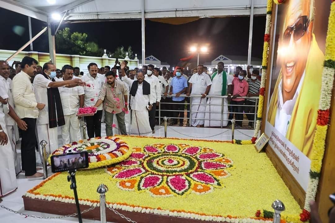 தி.மு.க தலைவர் மு.க.ஸ்டாலினிடம் வாழ்த்துப் பெற்ற துரை வைகோ!