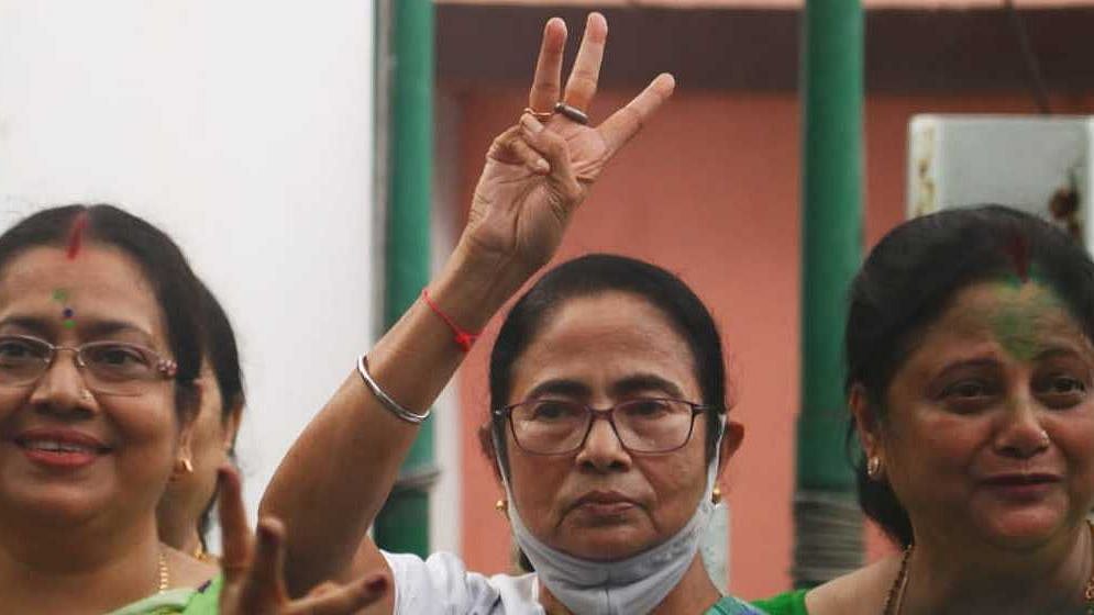 சவால் விட்ட பா.ஜ.க படுதோல்வி.. 58 ஆயிரம் வாக்கு வித்தியாசத்தில் மம்தா பானர்ஜி வெற்றி!