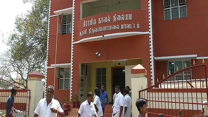 ரூ.15 லட்சம் செல்போன்கள் கொள்ளை... 48 மணி நேரத்தில் கொள்ளை கும்பலை பிடித்த போலிஸ் : நடந்தது என்ன?