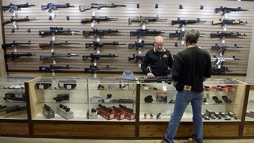 துப்பாக்கி கலாச்சாரத்தின் பின்னணியில் அமெரிக்கா.. வரலாறு என்ன? - பகீர் தகவல்!