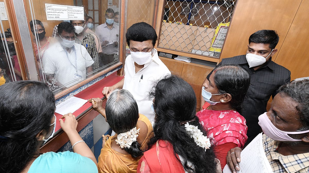 மக்களின் குறைகளை நேரில் சென்று ஆய்வு: இன்ப அதிர்ச்சியை பொழியும் முதலமைச்சர் மு.க.ஸ்டாலின்!