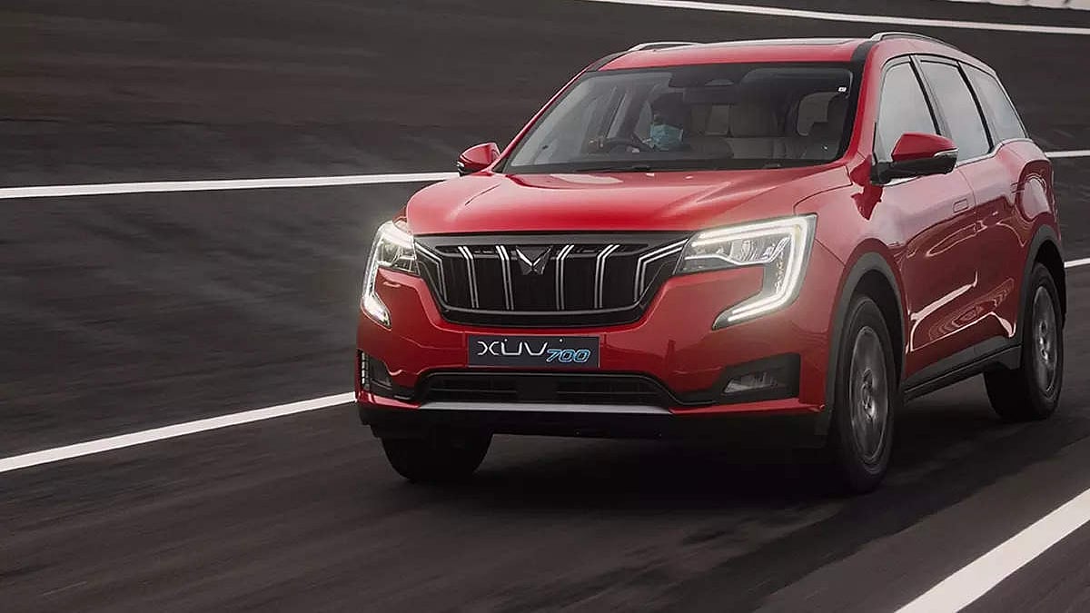 1 மணி நேரத்தில் 25,000 புக்கிங்.. புதிய சாதனை படைத்த மஹிந்திரா XUV 700.. மக்கள் மத்தியில் அமோக வரவேற்பு!