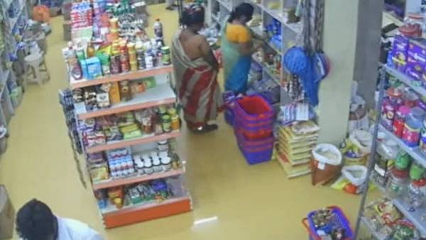 பூஸ்ட், ஹார்லிக்ஸ் டப்பாக்களை திருடும் பெண்கள்... cctv காட்சியை கொண்டு வலைவீசி தேடும் போலிஸ்!