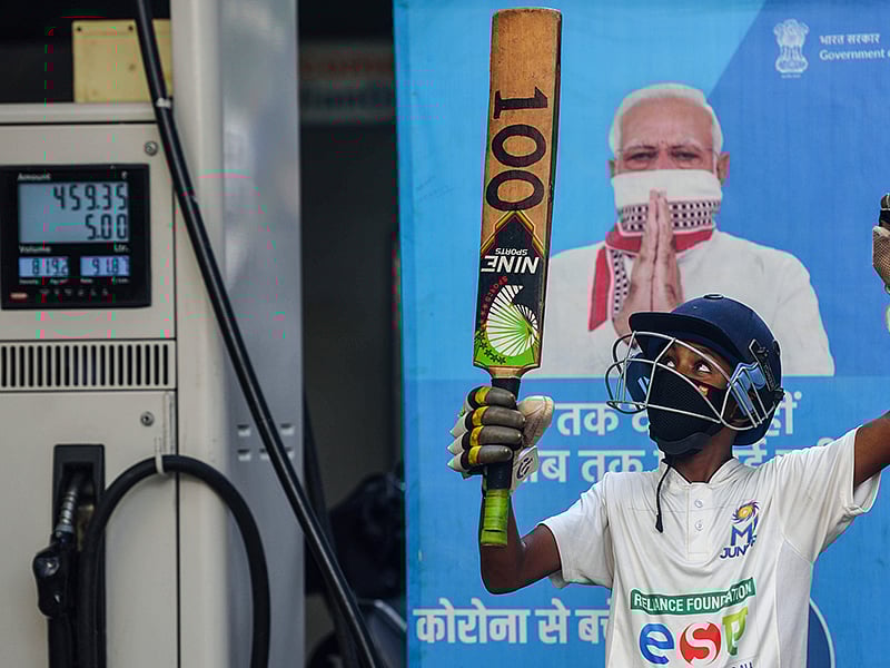 பெட்ரோல் விலை; ஒன்றிய அரசிடம் வாய் திறவாதது ஏன்? -தமிழக பாஜகவுக்கு தினகரன் நாளேடு கிடுக்குப்பிடி கேள்வி! 