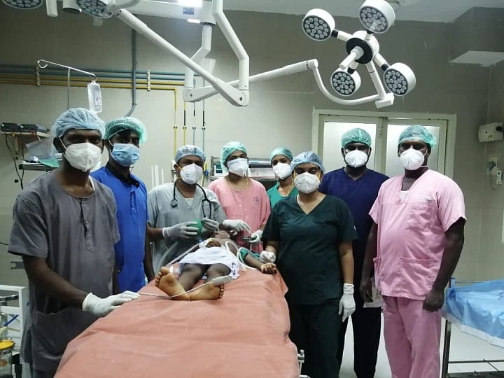 தொண்டையில் சிக்கிய கோலிக் குண்டு.. 3 மணி நேரத்தில் அறுவை சிகிச்சை இல்லாமல் அகற்றிய அரசு மருத்துவமனை!