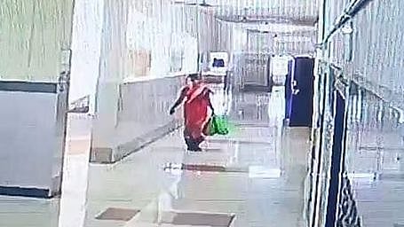 கட்டைப்பையில் குழந்தையை கடத்திய பெண்.. CCTV காட்சி மூலம் 24 மணிநேரத்திற்குள் குழந்தையை மீட்ட காவல்துறை!