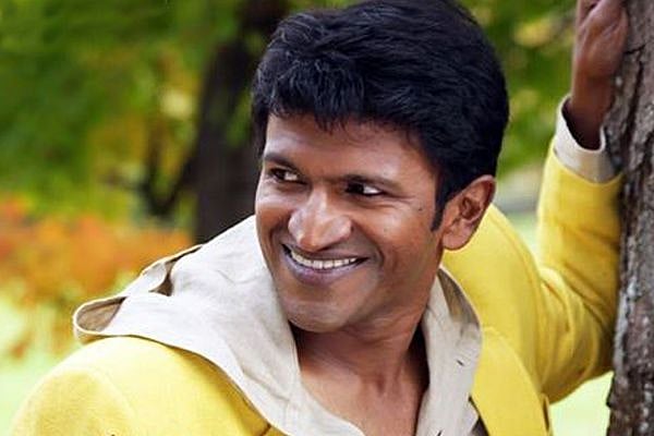 பிறந்து 6 மாதத்தில் சினிமா அறிமுகம்.. 10 வயதில் தேசிய விருது.. மறைவால் திரையுலகை துயரில் ஆழ்த்திய புனீத்!