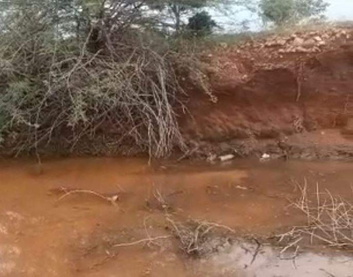 ஆடுகளைக் காப்பாற்ற முயன்ற 3 சிறுவர்கள் மழைநீரில் மூழ்கி பலி.. கரூர் அருகே சோகம்!