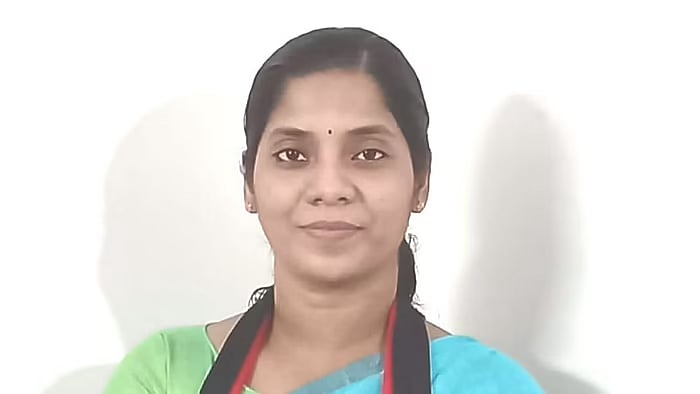 அதிக வாக்குகள் வித்தியாசத்தில் வென்ற தி.மு.க வேட்பாளர்: மா.கவுன்சிலர் பிரியதர்ஷினிக்கு குவியும் பாராட்டு!