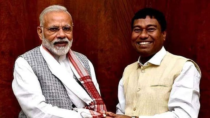 “விலையை உயர்த்தியதால் தான் இலவசமாகத் தடுப்பூசி போட முடிந்தது” : சப்பைக் காரணம் கட்டும் ஒன்றிய அமைச்சர்!